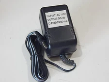 WALL MOUNT PLUG IN TRANSFORMER POWER SUPPLY 110VAC TO 3VDC 200mA