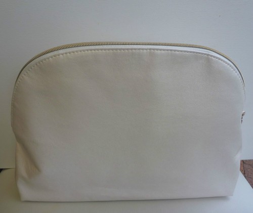 CLARINS Cream White Makeup Cosmetics Bag, Large Size, Brand NEW! - Picture 2 of 6