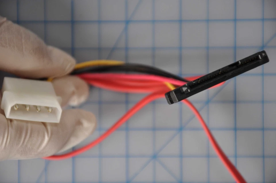 New IBM Single Port SAS Bulkhead Bracket Assembly Cable 46C2115 - Image 3 of 4