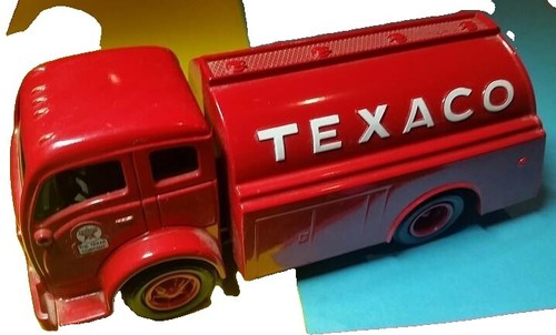 スナップオン Snap on 1949 フォードストリートロッド ジオラマ模型 スナップオン Snap on 1949 フォードストリートロッド ジオラマ模型