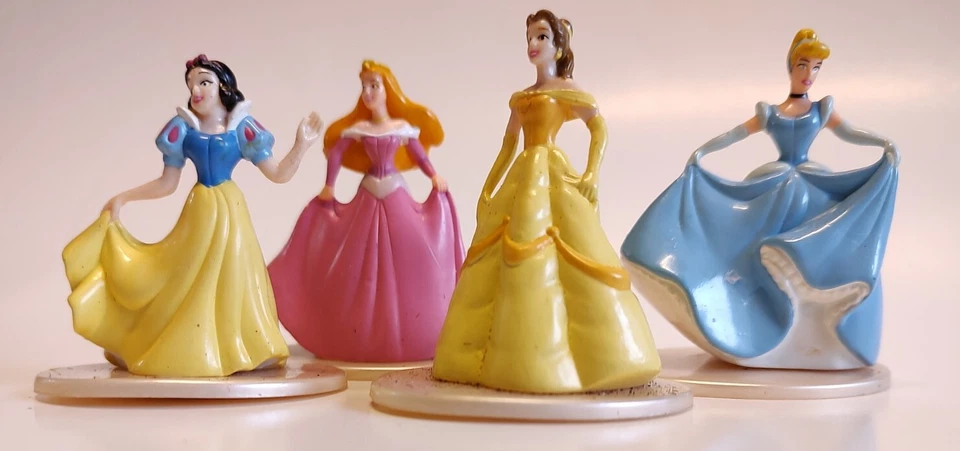 Figuras Princesas Disney 4 - Cenicienta, Bella, Nieve, Aurora Foto 2 de 4