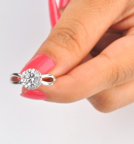 2.40Ct D/VVS1 Round Shape Solitaire With Accents Ring In 925 Sterling Silver - Picture 14 of 14