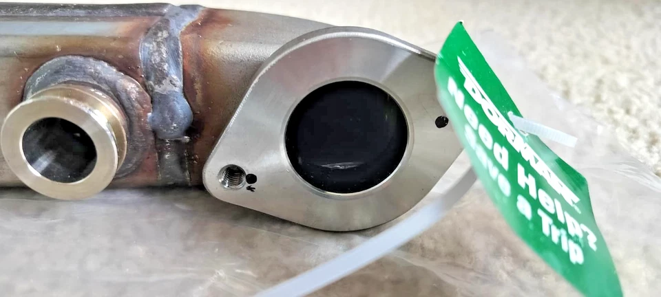 Enfriador EGR de tubo recto Dorman OE Solutions - 904-262 *NUEVO* Foto 2 de 4