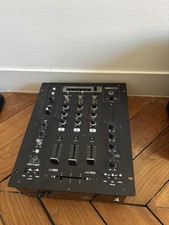 table de mixage dj Behringer