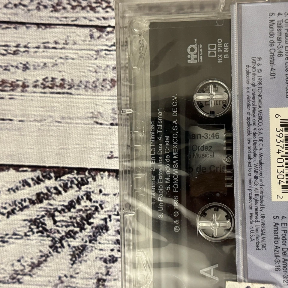 Thalia Mis Mejores Momentos Cassette Tape 1998 Latin Pop Rock Ballas Sealed - Image 4 of 4