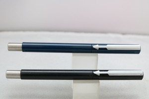 2 Finishes Parker Vector RB1 Rollerball Pens UK Seller 1982 Vintage 2 Finishes Parker Vector RB1 Rollerball Pens UK Seller 1982 Vintage
