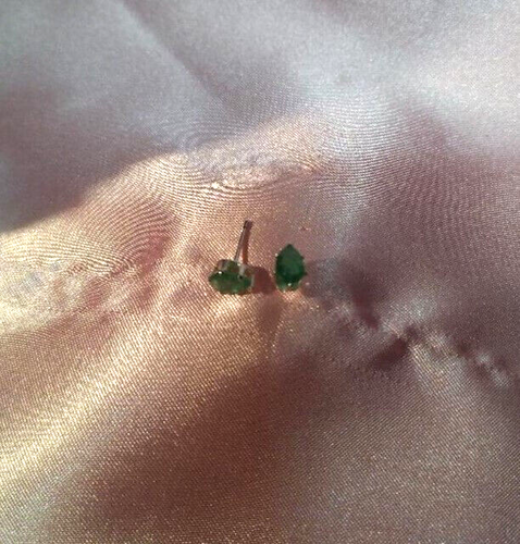 6MM x 4MM PEAR SHAPE EMERALD STUDS IN STERLING SILVER app. 1.00 ct. - Picture 2 of 4