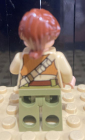 Lego Star Wars Female Resistance Soldier Minifigure from set 75103