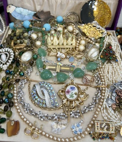 Vintage Estate Costume Jewelry Lot ! TRIFARI , CORO and more!