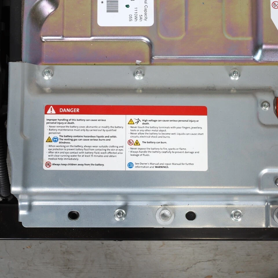 2013-2016 Volkswagen Jetta Hybrid Battery Pack 5C6915590C OEM Used - Image 3 of 4