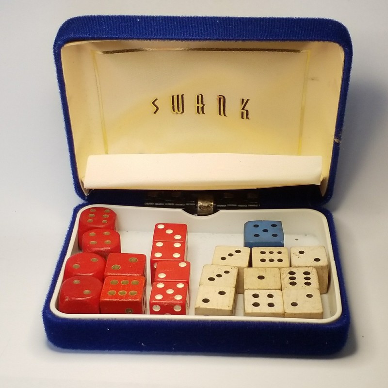 Vtg 1940s WWII Wooden Dice Lot Mixed Celluloid Plastic  Vintage Swank Velvet Box