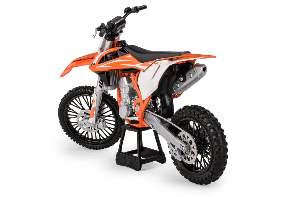 NEW RAY 2018 KTM 450 SX-F 1:10 22cm MOTORCYCLE DIE CAST MODEL NEW IN BOX  - Image 3 of 4