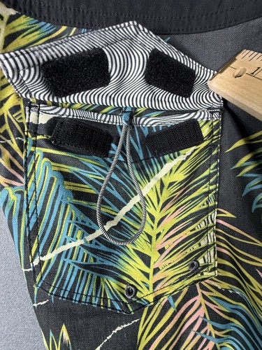 Volcom Stone Lightning Leaf Print Surf Shorts W/ Back Pocket Men’s 34 - Picture 7 of 10