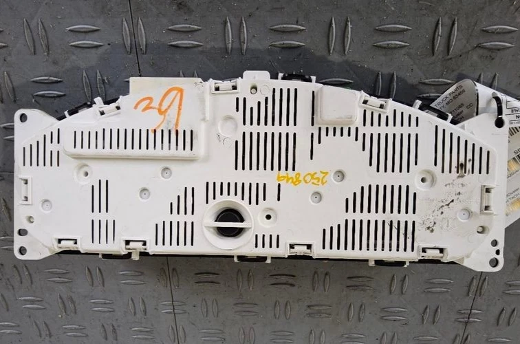 2013-2019 Nissan Frontier Xterra OEM Speedometer Gauge Cluster MPH AT SV Dash Foto 2 de 4