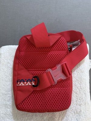 kyrie sling bag