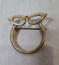 Vintage Gold Tone Cats Eyes Eyeglasses Faux Pearl Brooch Pin ADORABLE Grandma