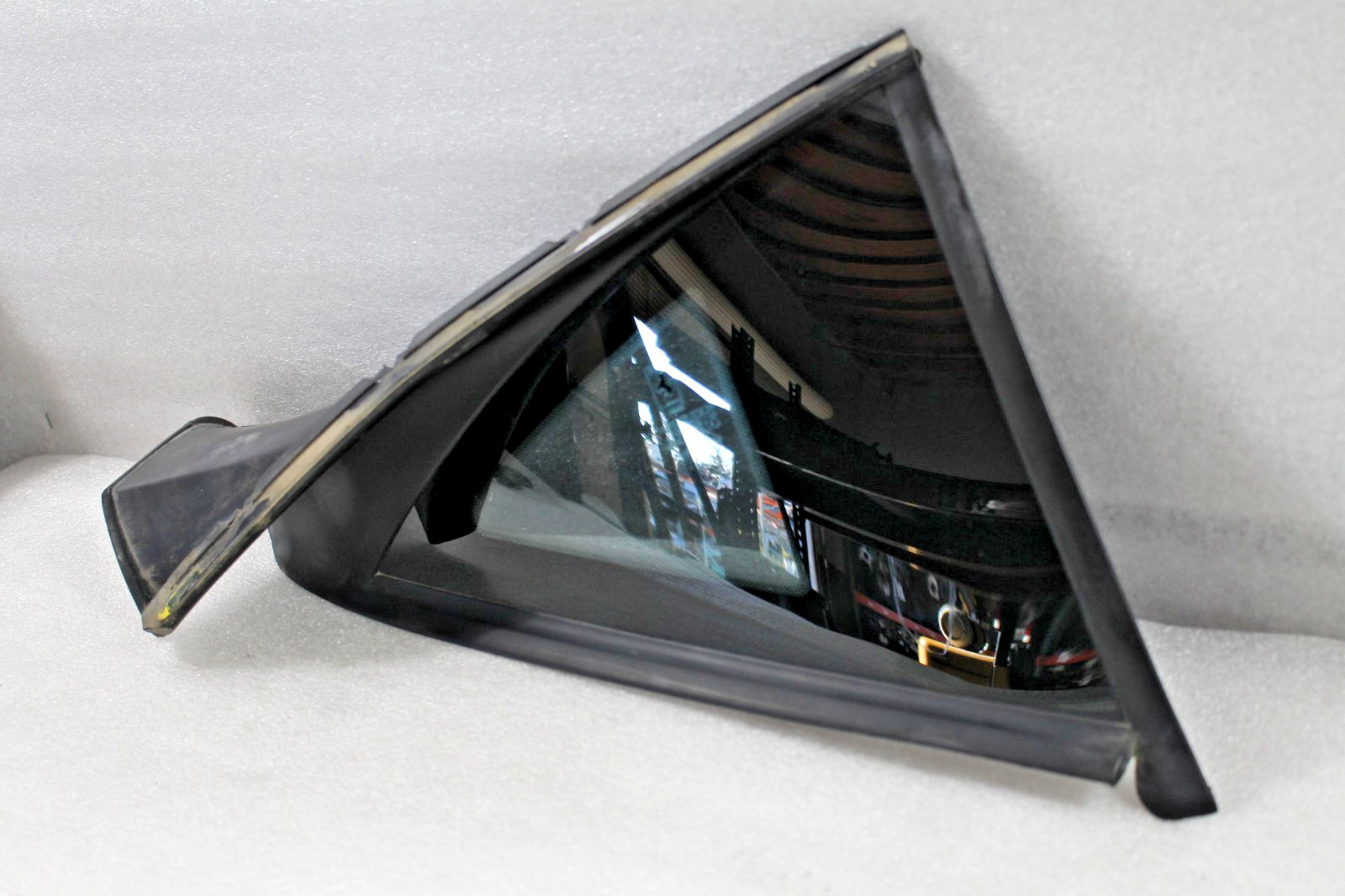 Ferrari 458 Italia, RH, Right, Quarter Glass, Dmg, Used, P/N 82746800