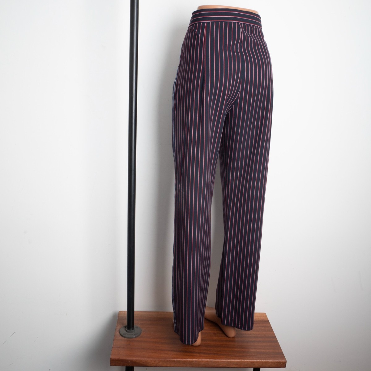 パンツ CHLOE Woman Pants Violet CH25SPA09355 56B See By CHLOE Women's Purple Striped Wool Trousers Relaxed