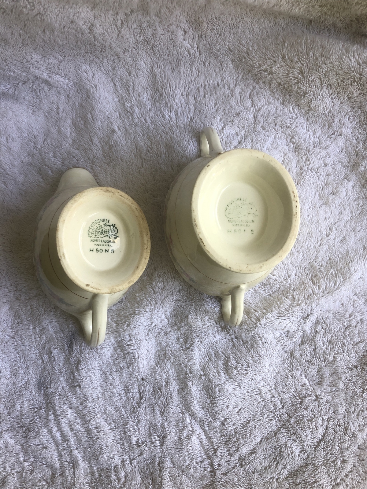 1950’s Homer Laughlin Eggshell Georgian creamer & sugar(no lid) set H50N5