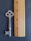 Lot of (7) Vintage Skeleton Keys - Brass/Steel - (One P&FC #15 key) - Estate  — photo 10