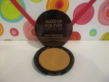 MAKE UP FOR EVER ~ UNDETECTABLE BRONZING POWDER ~ 10 M ~ 0.38 OZ UNBOXED