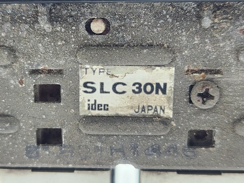 IDEC SLC30N ILLUMINATED PUSH BUTTON DISPLAY MODULE - Picture 3 of 7