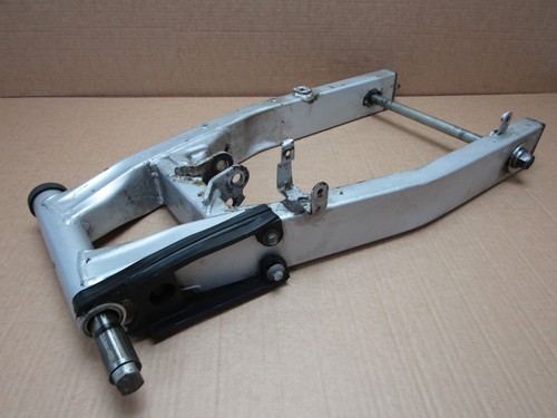 Yamaha TDM 850 2001 37,254 miles swing arm swinging arm (14735) - Picture 12 of 15