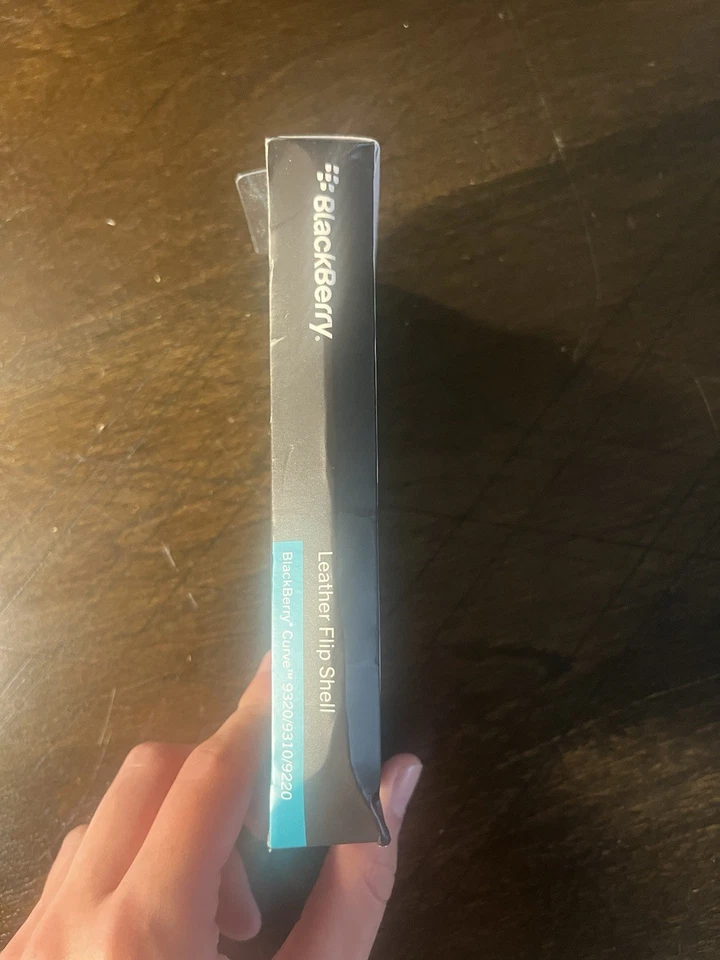 Nuevo Original BlackBerry Curve 9220 9310 9320 Cuero Negro Carcasa Abatible Estuche Foto 3 de 4