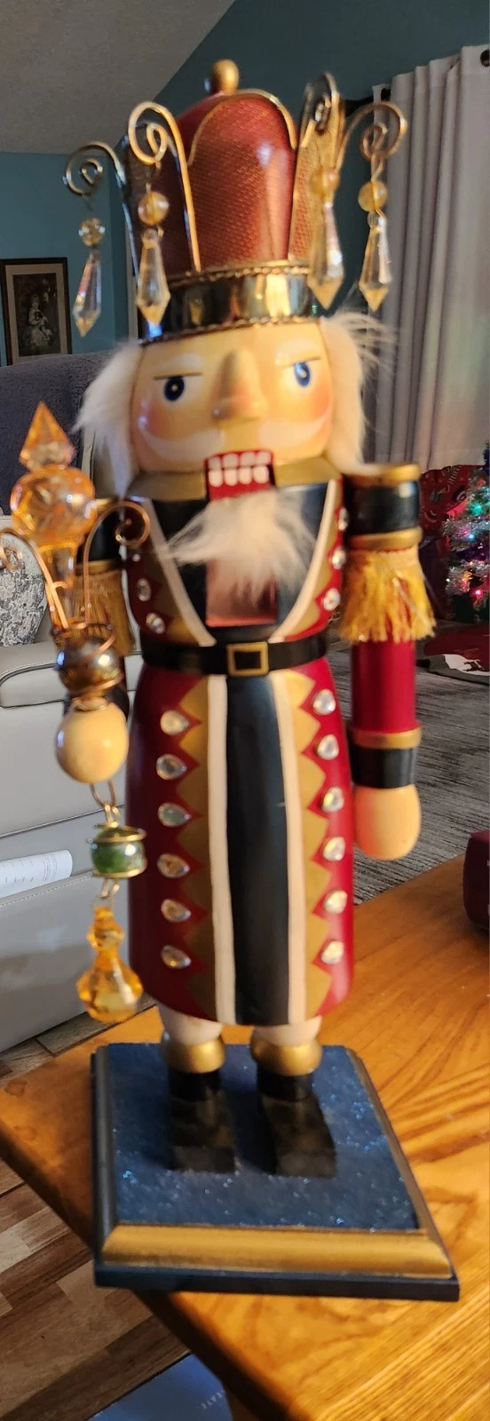 Nutcracker King, 20". Wood With Many Diamonds And Gems