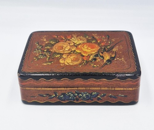 FINE GEORGIAN PAINTED LACQUER ROSES & KINGFISHER SNUFF BOX c1800 - Picture 3 of 7