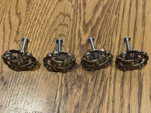 LOT OF 4 REPRODUCTION CAST BRASS CABINET DRAWER KNOBS - 1.5” - ALLISON JAPAN - Picture 4 of 17