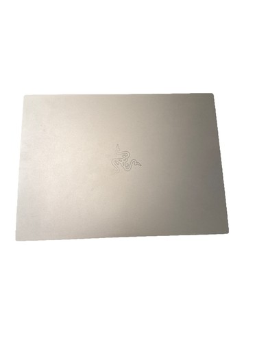 Razer Blade 14 240Hz QHD+ Ryzen 9 8945HS 32GB 1TB SSD RTX 4070 MERCURY Excellent