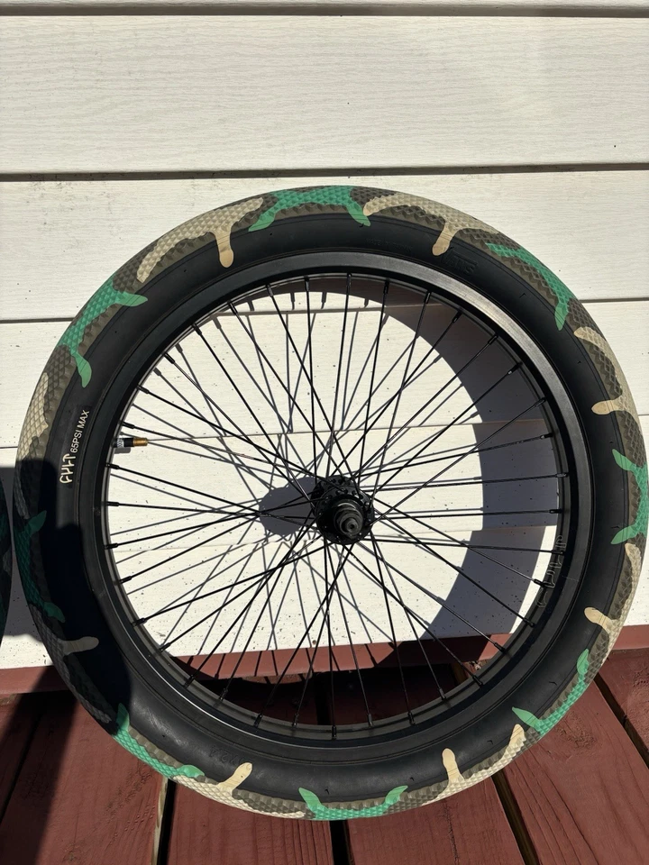 Шины и колеса Cult x VANS - Изображение 3 из 4