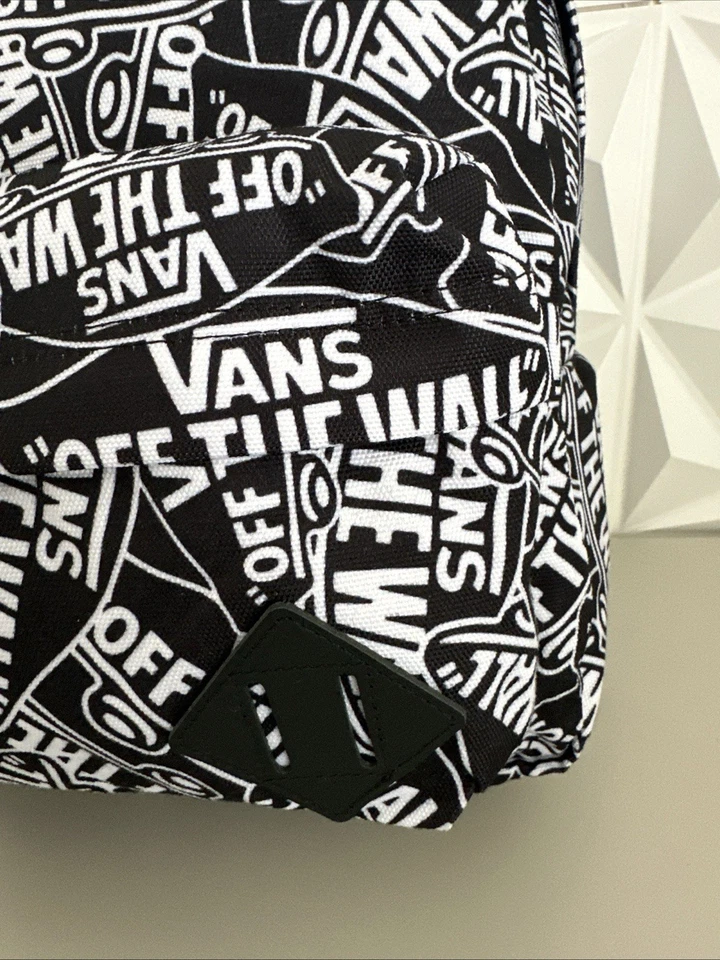 Mochila Vans Old Skool lll B Off The Wall preta e branca estampa de logotipo - Imagem 4 de 4