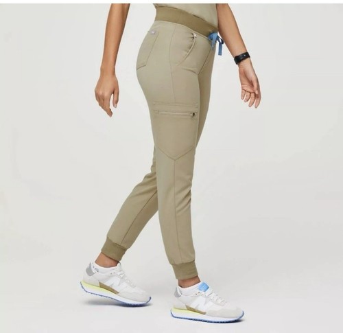 FIGS Women’s Zamora Jogger Scrub Pants SANDSTONE Beige Tan Size S New