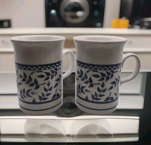 4 Vintage Churchill Blue Leaf Tall Mugs Coffee Tea Cups Made in England Leaves