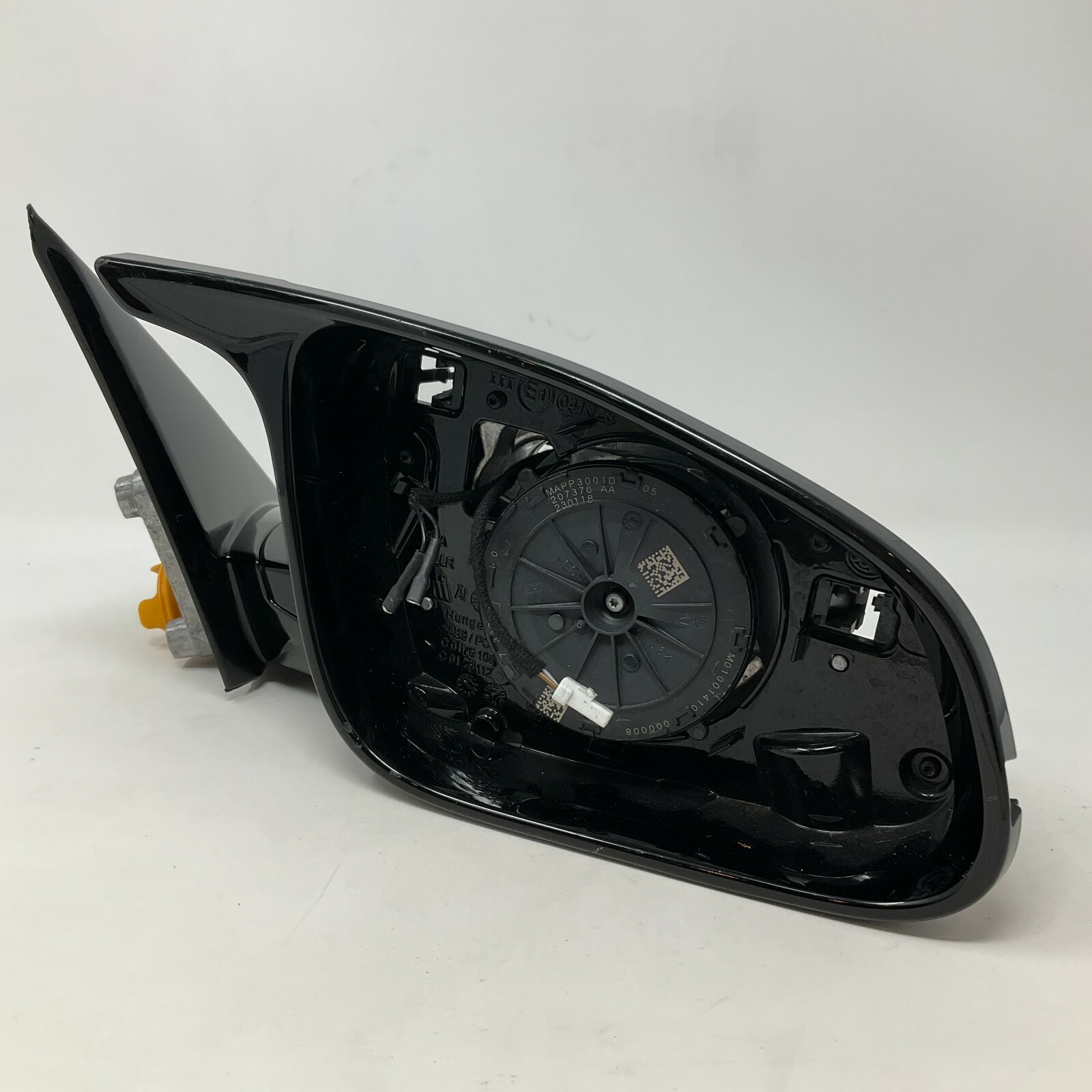 OEM 2015-20 BMW Right Side Mirror - Black - 013650, 041328 