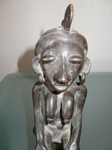 Art africain ancienne statue ou fétiche africain en bronze XX - Photo 9/12