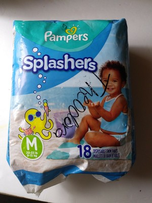 pampers splashers medium