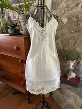 Vtg Victoria s Secret M Ivory Cream Gold Label Lace Satin Gown Nightgown READ