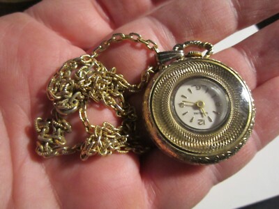 VINTAGE CAROLINE WIND UP PENDANT WATCH - CHAIN NECKLACE 24'' - BBA-44