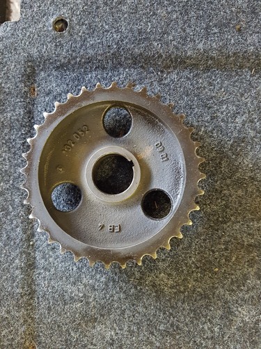 1020520901 Ritzel Nockenwelle Steuerkette M102 4Zyl. Mercedes-Benz W124 W201