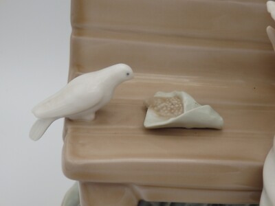 Lladro Nao Porcelain Figurine Girl on Bench Feeding Birds Doves
