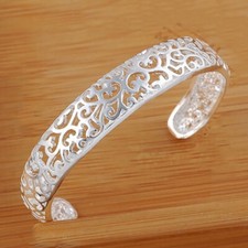 925 Sterling Silver 7" Small Hearts Design Womens 13mm Oval Bangle wGift Pk D171