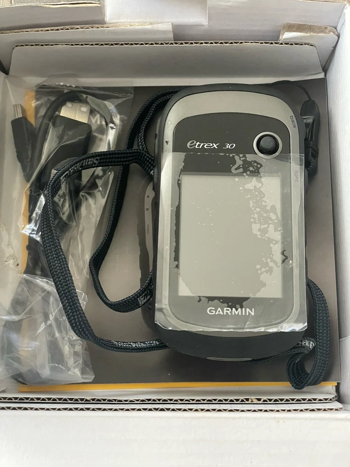Garmin Etrex 30 gps CIB Complete In Box w/ Manual Bundle - Image 2 of 4