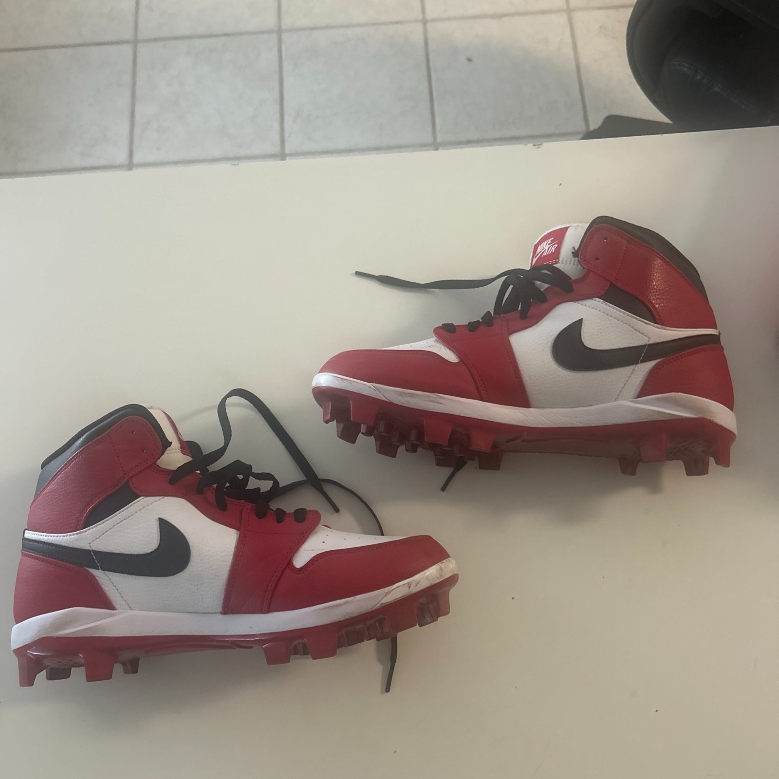 Nike Jordan 1 Retro MCS Chicago Cleats Black Red White AV5354-611 Mens 12