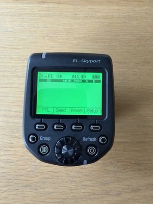 Elinchrom EL Skyport Funkauslöser für Elinchrom Blitze mit Sony Anschluss.
