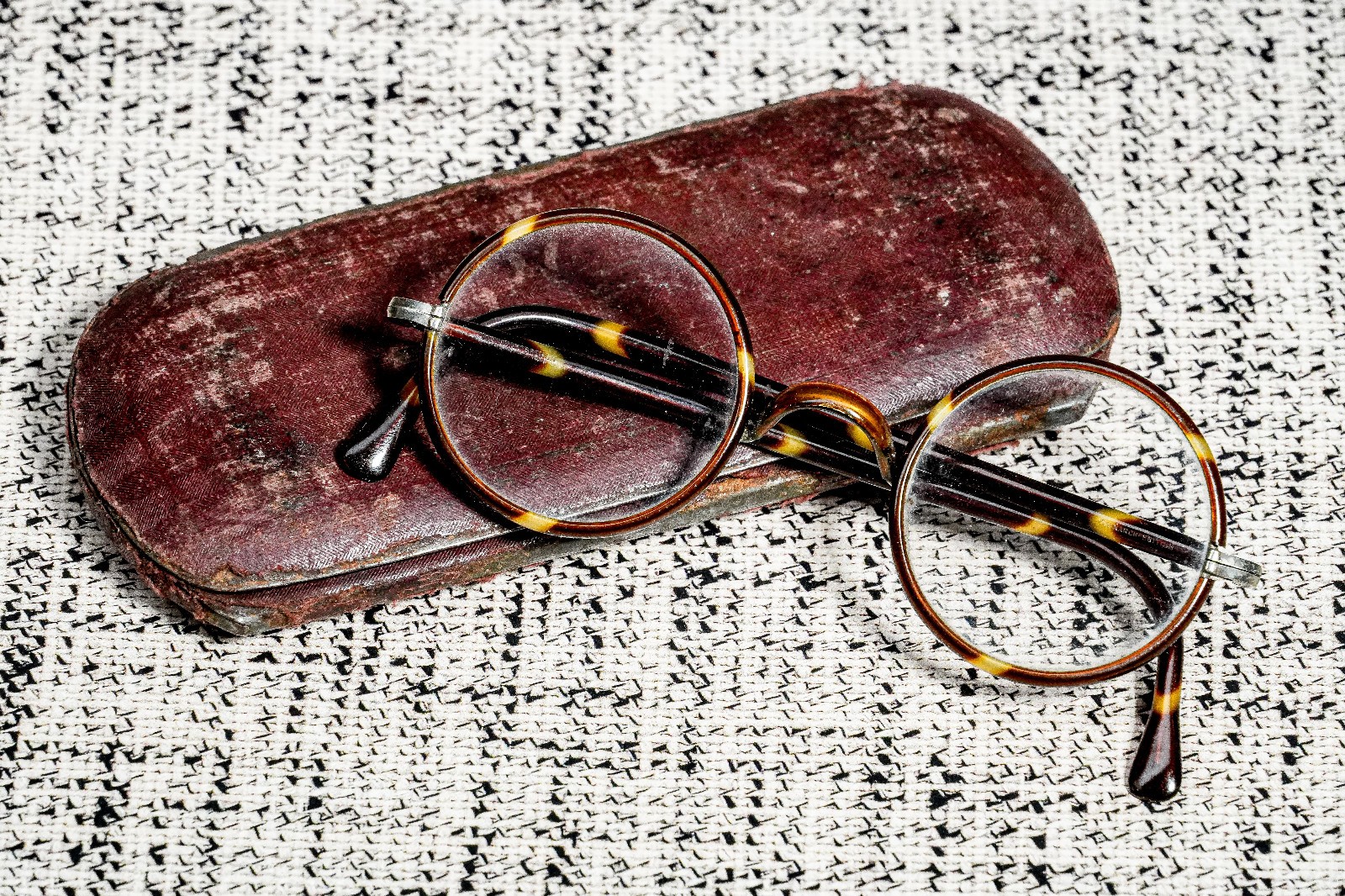 Charming Antique Patterned Children's Eyeglasses … - image 9