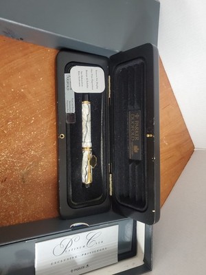 Parker Duofold International Pear&black 18k F Fountain Pen