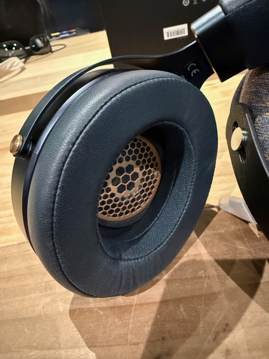 Focal Celestee High-End Closed-Back Over-Ear Wired